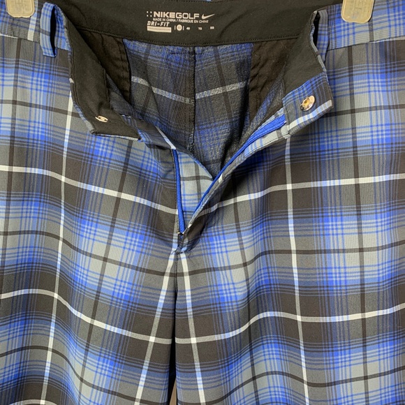 Nike Golf DRI FIT Mens  Elegant Blue Plaid Shorts Size 40 - Picture 7 of 14